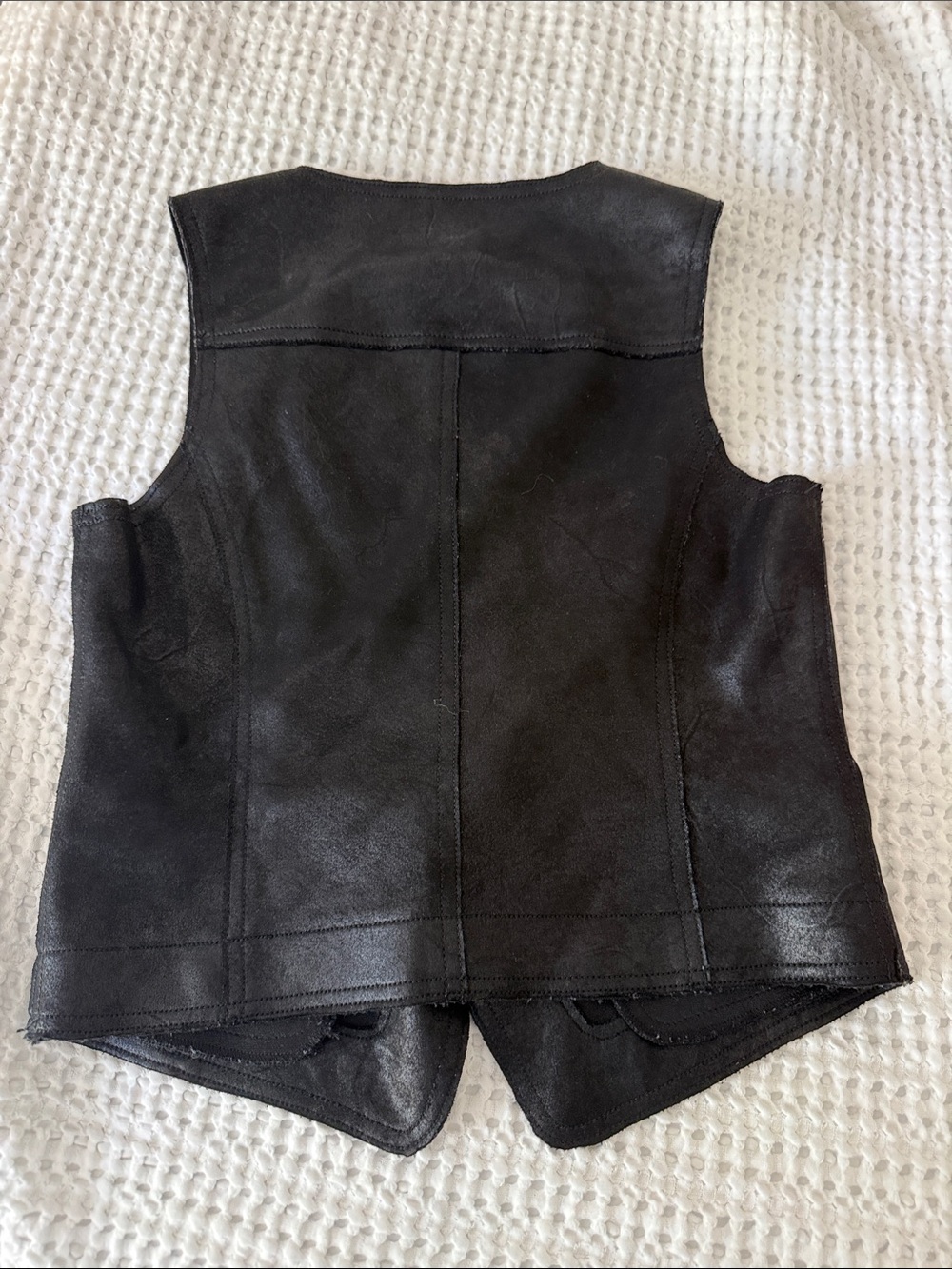 Evereve Black Button-Front Vest - Picture 4 of 5